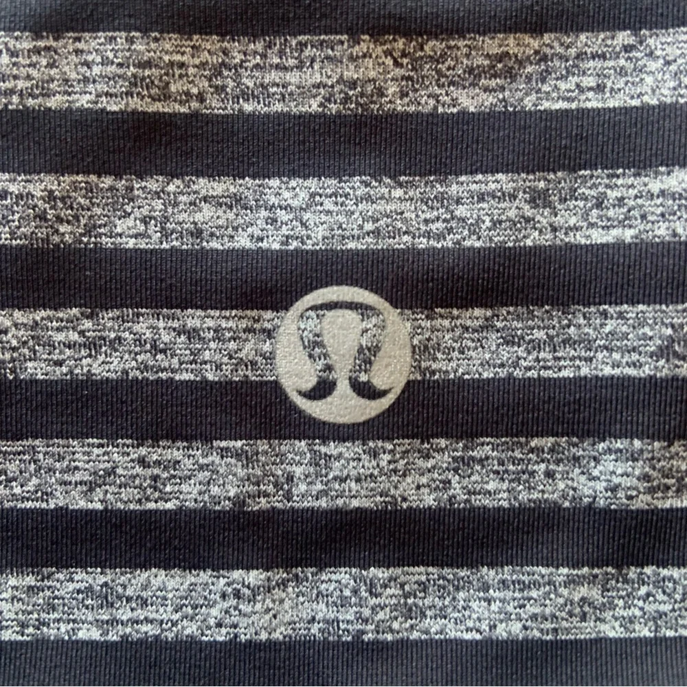 Like New! Lululemon Athletica Run Sport Henley Black and Heathered Gray Striped